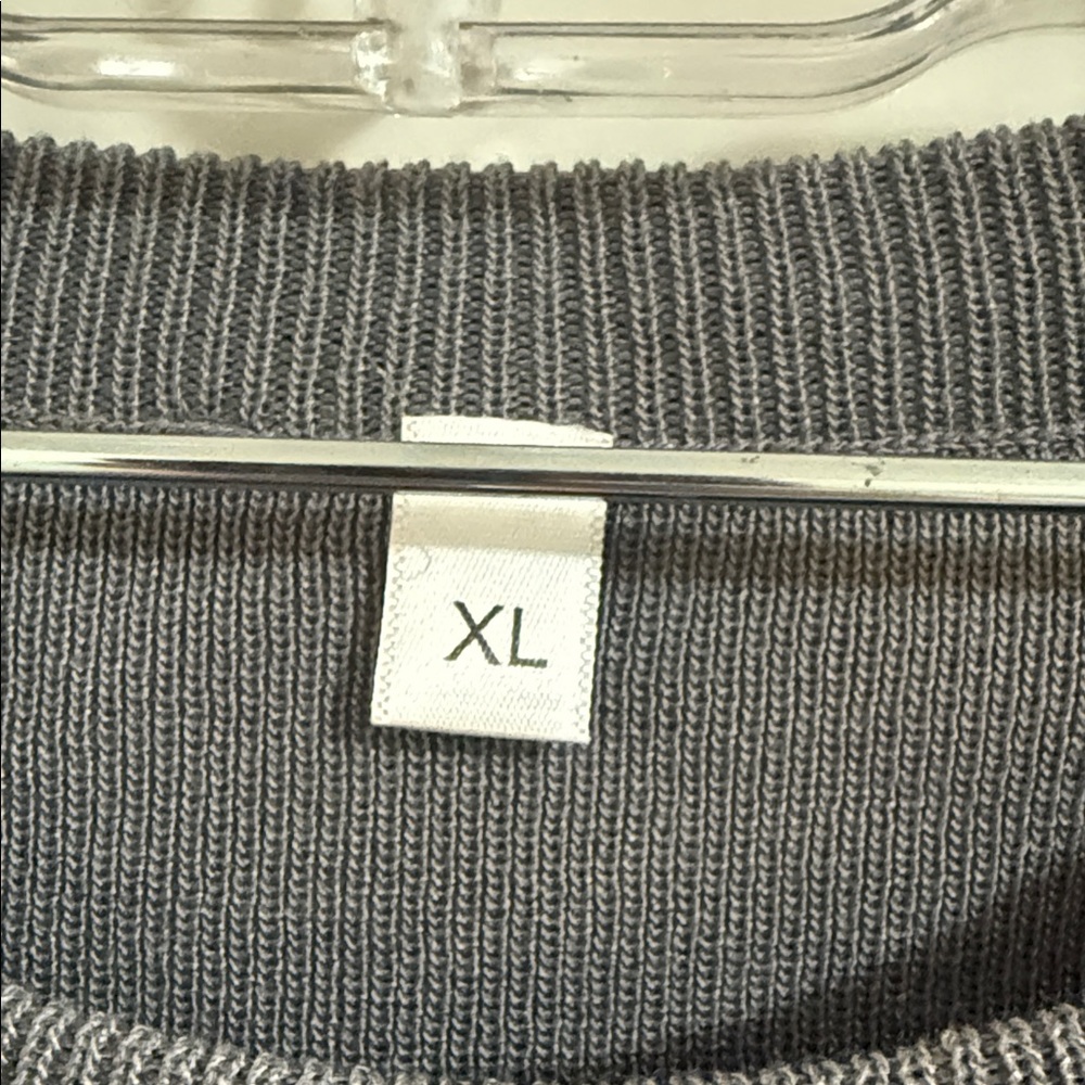 Amazon Women's Gray and Cream Pajama Set - Picture 2 of 4